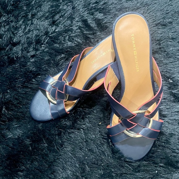Tommy Hilfiger Enna Blue Blocked Open Toed Sandals - Picture 3 of 4